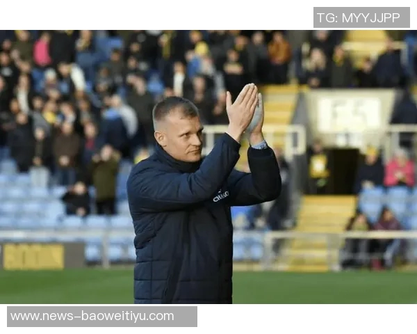 诺维奇降级危机加剧官方宣布解雇主教练利亚姆曼宁