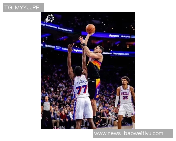 布克上半场表现出色17分钟内高效贡献13分5助攻2抢断助力球队攻防两端